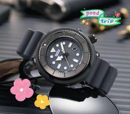 Top men big designer automatic movement watch waterproof luminous rubber stable president bracelet Night Glow Diving Timer quartz battery all the crime cool watch