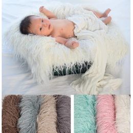 Blankets 50 80CM Faux Fur Born Receiving Blanket Baby Pography Props Mat Babies Sleeping Carpet Infant Swaddling Towel Po Fluff