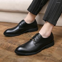 Casual Shoes Men's Business Career Oxfords Black Brown Fashion Golden Decoration Wedding Classic Leather Zapatillas Hombre