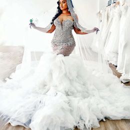 Plus Arabisch Aso Ebi Größe Luxuriöses Meerjungfrau-Hochzeitskleid Perlenkristalle Tüll Abnehmbare Schleppe Stufen Brautkleider Kleider ZJ es