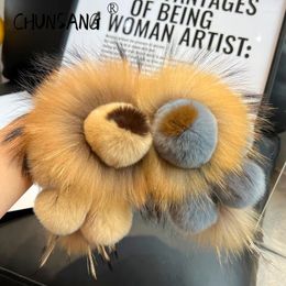 Keychains 2024 Lion King In Real Fur Handmade Cute Key Chain Bag Accessory Car Keychain Gift Keyrings Gifts Chains