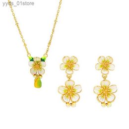 Earrings Necklace Simple Elegant Enamel Glaze Flower Fruit Pendant Necklace Earring Women Jewelry Sets Fashion Female Accessories Gift L240323