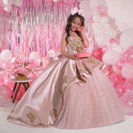 Pink New Beaded Ball Gown Girls Pageant Dresses Spaghetti Straps Princess Flower Girl Dress paljett Satin Appliced ​​First Communion Gowns CG001 S