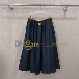 Designer Women Black Dress Letter Badge High Waist Skirts Fashion Contrast Color A Line Skirts Summer Pleated Dresses