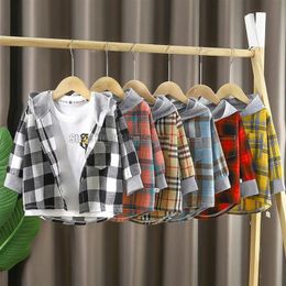 Spring Autumn Children Shirts Boys Hooded Plaid Girls Baby Long Sleeve Chequered Bottoming Clothing 240307