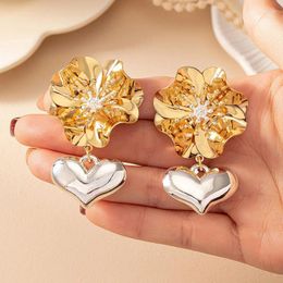 Stud Earrings For Women Metal Flower Heart-shaped Ear Accessories Party Gift OL Holiday Fashion Jewelry E443