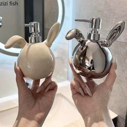 Sets Creative Rabbit Shaped Ceramic Lotion Bottle Soap Box Household Shower Gel Bottle Shampoo Bottle Cartoon Bathroom Accessories