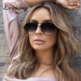Sunglasses Stylish Pilot Vintage Brand Designer Women Beach Shades Eyewear Men Big Metal Flat Top Frame Sun Glasses UV400