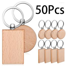 Keychains 50Pcs Beech Keychain Wooden Decorative Pendant Small