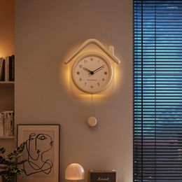 Wall Clocks Cream Wind Clock For Living Room Creative Modern Watch Simple Pendulum Affordable Luxury Small House Restaurant