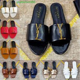 Luxury Metallic Slide Sandals Designer Slides Womens Slippers Shoes Summer Fashion Wide Flat Flip Flops Slipper For Women Fashion Shoes 3566