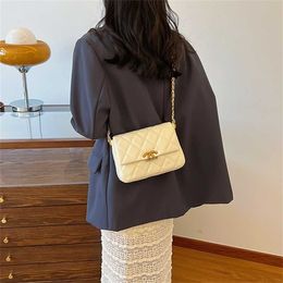 38% OFF Designer bag 2024 Handbags High quality fashionable womens trendy chain grid versatile one shoulder casual niche crossbody small square