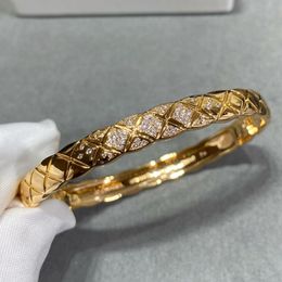 CH bangle womans designer bangle Bracelet couple Gold plated 18 K highest counter Advanced Materials diamond crystal fashion jewelry with box 002