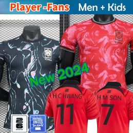 Maglia calcistica della Corea del Sud New Heung-Min Son Kang nella squadra nazionale Lee 24 25 Kit per bambini di camicia da calcio Set 22 23 UNIFICA UNIMIFICA UNIFIFICA ROSSO RED BLACK PLAYER Versione