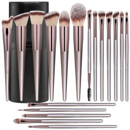 Makeup Brush Set 18 Pcs Premium Synthetic Foundation Powder Concealers Eye shadows Blush Make-up for Women with Black Case 240314
