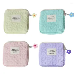 Storage Bags Cosmetic Bag Quilted Flowers Designed Soft Comfortable Makeup For Lipstick Jewellery