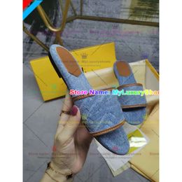 New Double Strap Flat Sandals With F Decorative Buckle And Antique Blue Denim Material Embellishment Quilted F Pattern Size 35-42 With Box 270 358