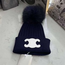 Designer Knitted Hat Luxury Winter Wool Warm Beanie Mens and Womens Hat Slim Fit Hat Cashmere Casual Skull Hat Fashion Household 9 Colours Outer