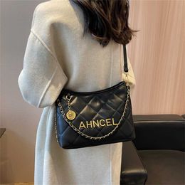30% OFF Designer bag 2024 Handbags Large capacity for women in autumn and winter fashionable grid chain niche commuting single shoulder crossbody bucket