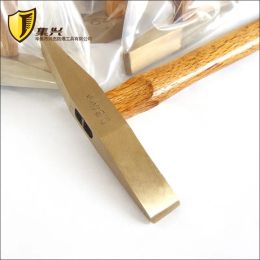 Hammer Explosion proof rust removal hammer, wooden handle, rust removal hammer, explosionproof hammer, copper hammer