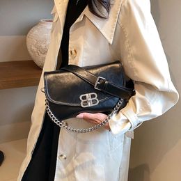 Shoulder Bag Designers Sell Unisex Bags From Popular Brands New Heavy Chain Handbag Bag Womens Square