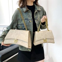 Shoulder Bag Designer Sells Hot Brand Bags Denim Chain Hourglass Bag Womens Fashion Handheld Bags