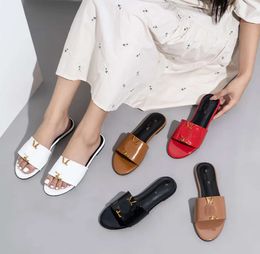 Luxury Metallic Slide Sandals Designer Slides Womens Slippers Shoes Summer Sandal Fashion Wide Flat Flip Flops Slipper For Women Low Heel Mainstream Shoes 3523