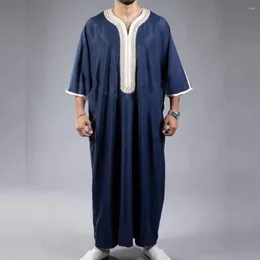 Ethnic Clothing Red Round Neck Embroidery Middle East Juba Men Muslim Sleeve Male Saudi Arabia Robe Islamic Arab