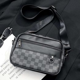 Store Wholesale Designer Bags Shoulder Bag Trendy Mens Fashionable Small Square Casual Trendy Plaid Crossbody Cycling