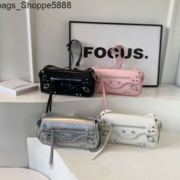 Factory Direct Store Handbag Free Shipping Unique Design American Underarm Bag 2024 New Rivet Oil Wax Pattern Leather Motorcycle Single Shoulder Crossbody