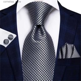 Neck Ties Neck Ties Hi-Tie 8.5cm Business Black Solid Paisley 100% Silk Mens Tie Neck Strip Ties for Men Formal Luxury Wedding Neckties Gravatas Y240325