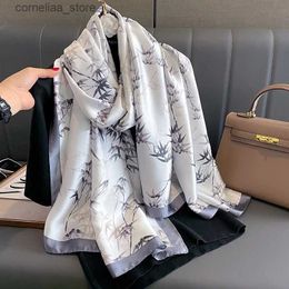 Bandanas Durag Scarves Popular Print Lrage Silk Scarf Fashion Design Satin Finish Scarves Luxury Warm Hijab The Four Seasons Women Shawl Y240325