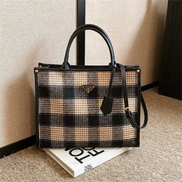 32% OFF Designer bag 2024 Handbags Autumn/Winter Checkered Womens Shoulder Versatile Korean Edition Large Capacity Fashion Tote Womens