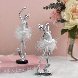 Nordic Luxury Cute Ballet Girl Resin Figurines Dancer Statue Home Bedroom Desktop Decoration Objects Birthday Present 240322