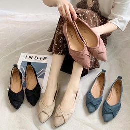 Casual Shoes 2024 Spring Versatile Soft Soles Single High Quality Female Pointed Shallow Mouth Web Celebrity Suede