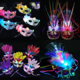 Masks 10pcs LED Glow Light Up Feather Masquerades Venetian Mask Costume Birthday Party Headband Eye Glasses Christmas 2023 navidad