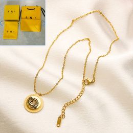 Gold Plated Stainless Steel Necklace Classic Style Spring Long Chain Charm Luxury circle Pendant Necklace With Box High Quality Jewelry