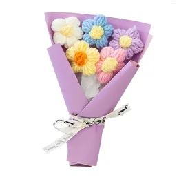 Decorative Flowers Hand Woven Crochet Fake Flower Valentine's Day Hand-Woven Bouquet For Home Office Desk Ornaments