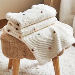 Knitted Baby Blanket for born Baby Swaddle Wrap Crib Stroller Blanket Sofa Throw Blankets Cotton Baby Items Mother Kids 240311