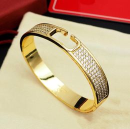 The latest women's full diamond bracelet comes in two colors, gold and silver. The hidden buckle and wide body design are very easy to match