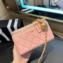 Mini Gold Ball Women Designer Makeup Bag Matelasse Adjustable Chain Leather Luxury Handbag Crossbody Shoulder Bag Gold Hardware Coin Purse Trend Sacoche Clutch