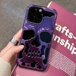 Cell Phone Cases Plating 3D Metallic Paint Hollow Out Cool Skull Phone Case For iPhone 14 13 15 11 Pro Max 14 Plus Personality Carving Back Cover H240326