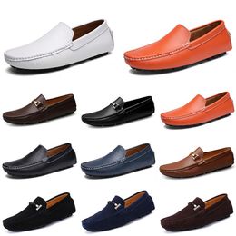 Designer Leather Doudou Mens Casual Driving Shoes Breathable Soft Sole Light Tan Black Navy White Blue Silver Yellow Grey Men's Flats Footwear All-match Lazy Shoe A105