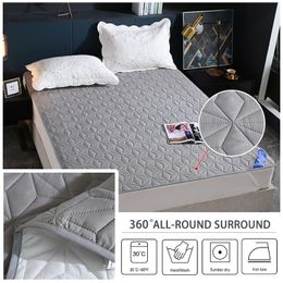 Waterproof Thickened Mattress Topper Washable Skin-friendly Bed Cover Non-slip Anti-dirty Mat for Home el Quilt Bedspread 240314