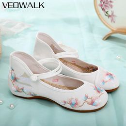 Veowalk Vintage Women Canvas Embroidered Ankle Strap Ballet Flats Soft Comfortable Chinese Style Ladies Casual Walking Shoes 240307