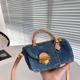 Top Luxury Designer Denim Pillow Bag Women's Handbag Crossbody Bag Shoulder Purse Gold Metal Accessories 16CM Mpkwp