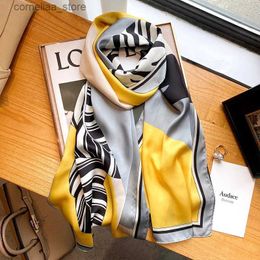 Bandanas Durag Bandanas Durag Stripe Shawls Fashion New 160X40CM Silk Scarves Four Seasons Luxury Sunscreen Bandannas Europe And America Print Long scarf Y240325