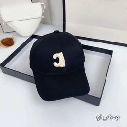 Fashion Designer Hat Menshat Womens Baseball Cap Luxury Celins S Fitted Hats Letter Summer Snapback Sunshade Sport Embroidery Casquette Beach Luxury Hats 9544