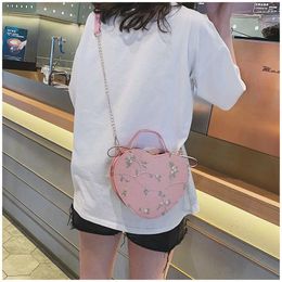 Bag Lace Shoulder Peach Heart Women Bags 2024 Embroidery Handbag Portable Girl Diagonal Satchels Heart-shaped Chain For