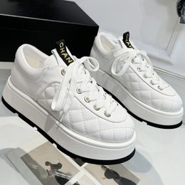 Top Quality Casual Sports Shoes Versatile Fashion Cow Leather Diamond Patterned Embroidery Upper Sheepskin Inner Lining TPU Combination Sole Womens Sneakers